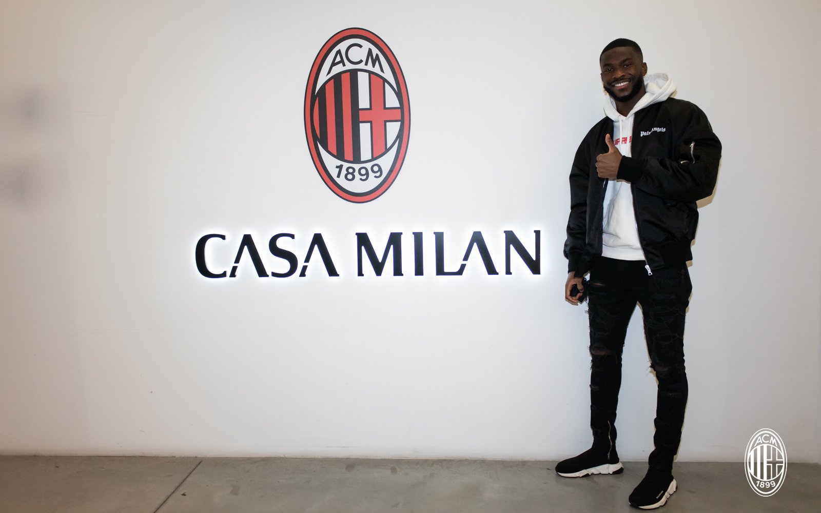 Milan are keeping busy: A loan with an option to sign for €30,000,000 arrives!