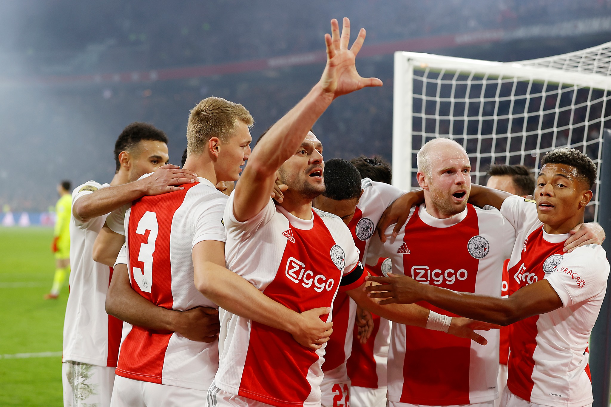 Ajax is best in the top 10 leagues on goals scored and conceded: De Boer claims the team is third-best in Europe 
