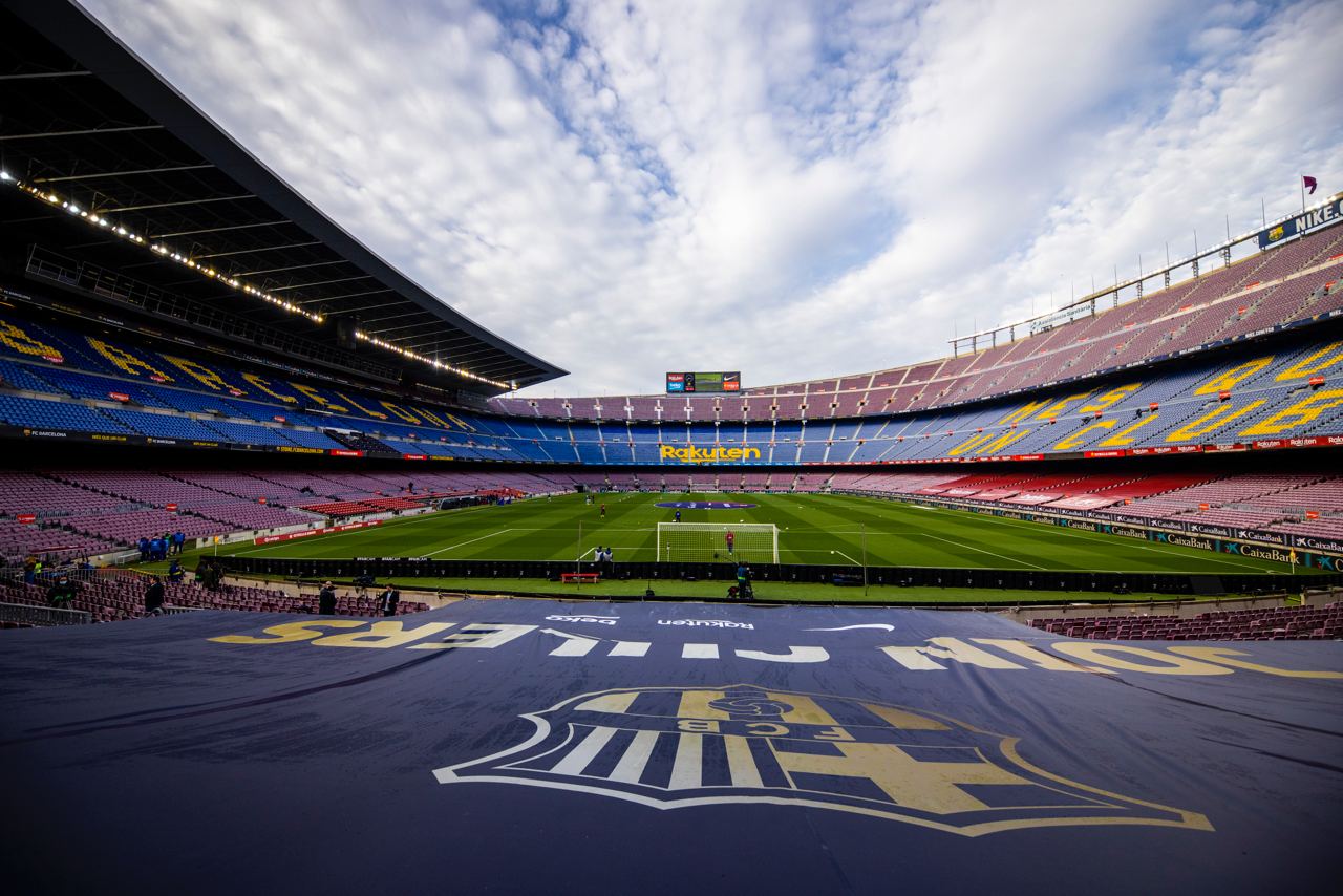 Barca on the brink of bankruptcy: Owing money for salaries and 19 transfers!