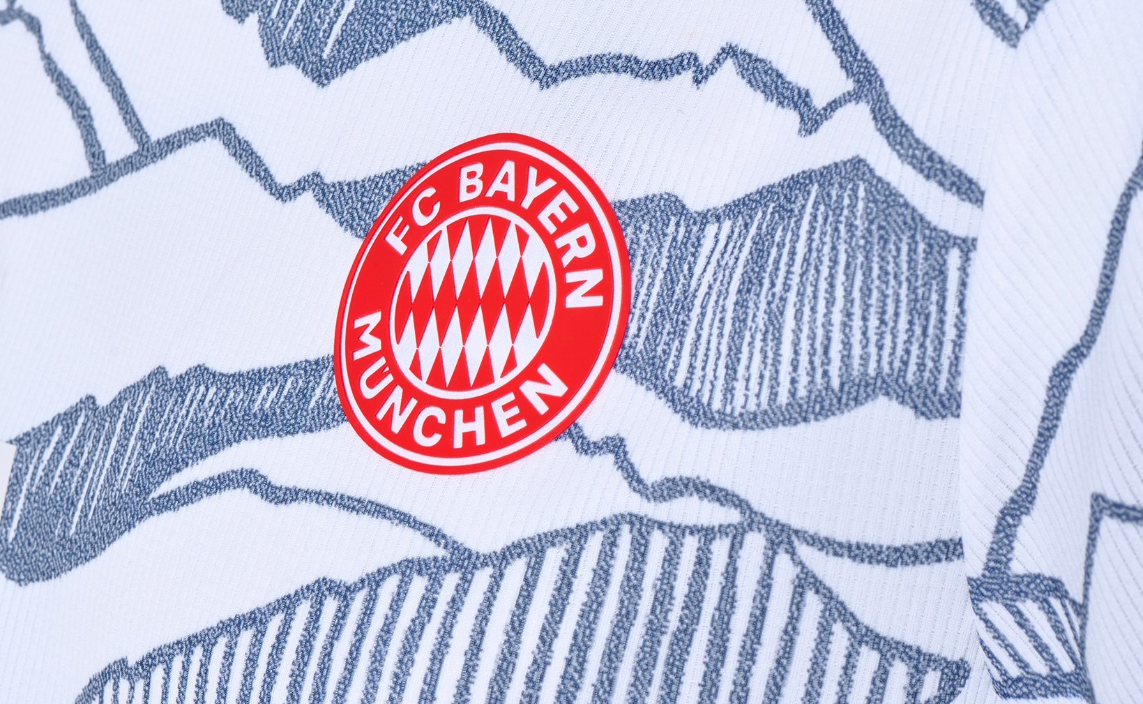 Bayern's CEO Oliver Kahn: The Premier League IS the Superleague