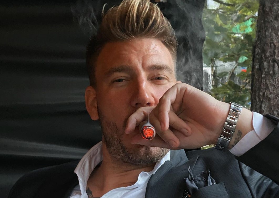 Bendtner opens up on his gambling addiction: I was down 400,000 pounds for  the night! - InsideSport