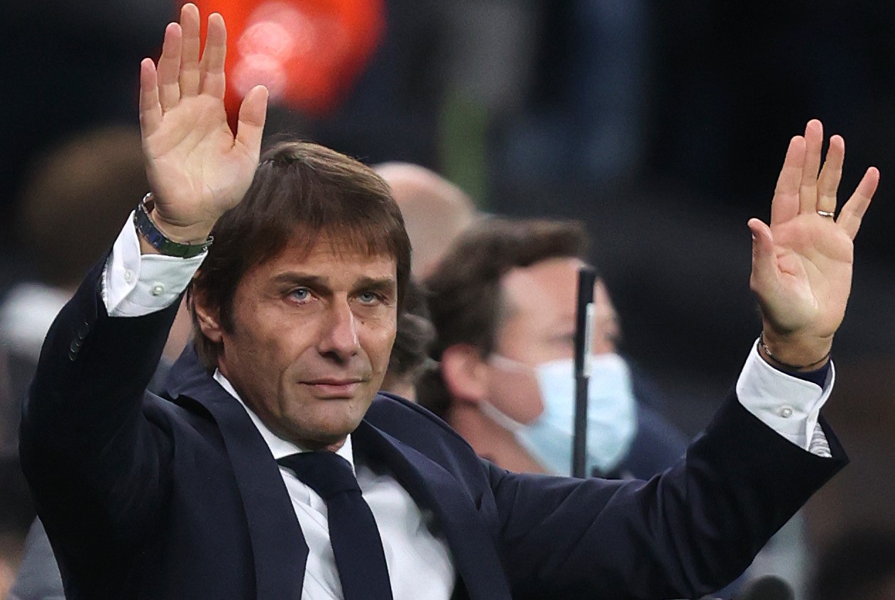 Conte singing Mourinho's song: After three weeks I'm starting to understand Tottenham's level isn't high 