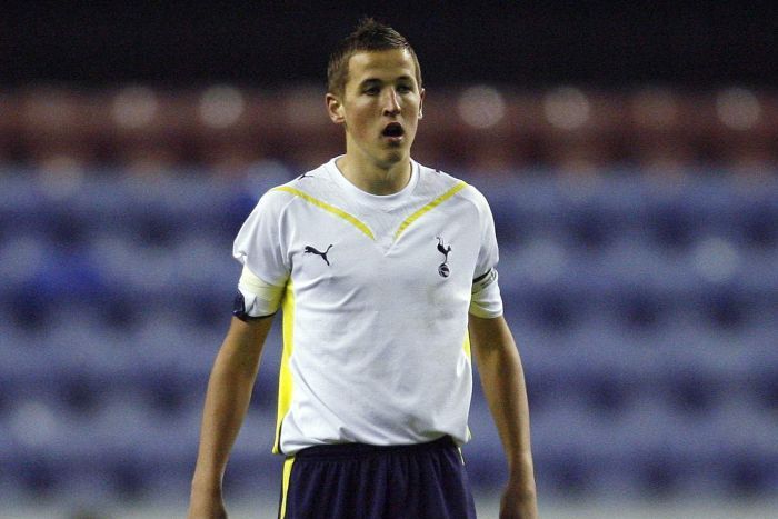 Van Der Vaart Reveals Spurs Teammates Disappointment With Young Harry Kane He Can T Do A Thing Insidesport
