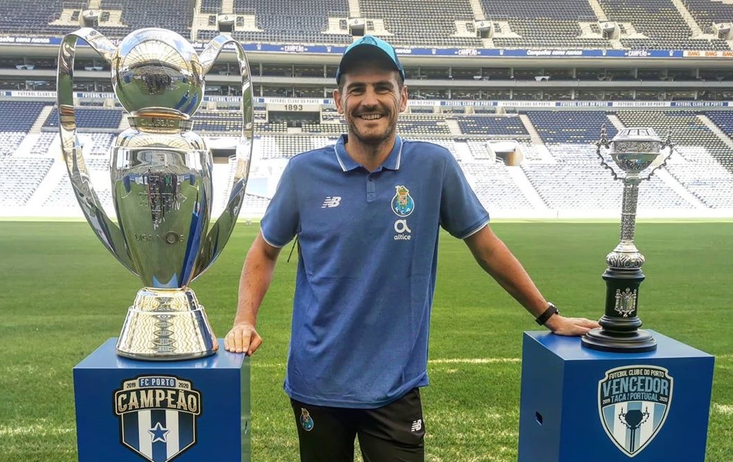Grande Iker Casillas confirms his retirement