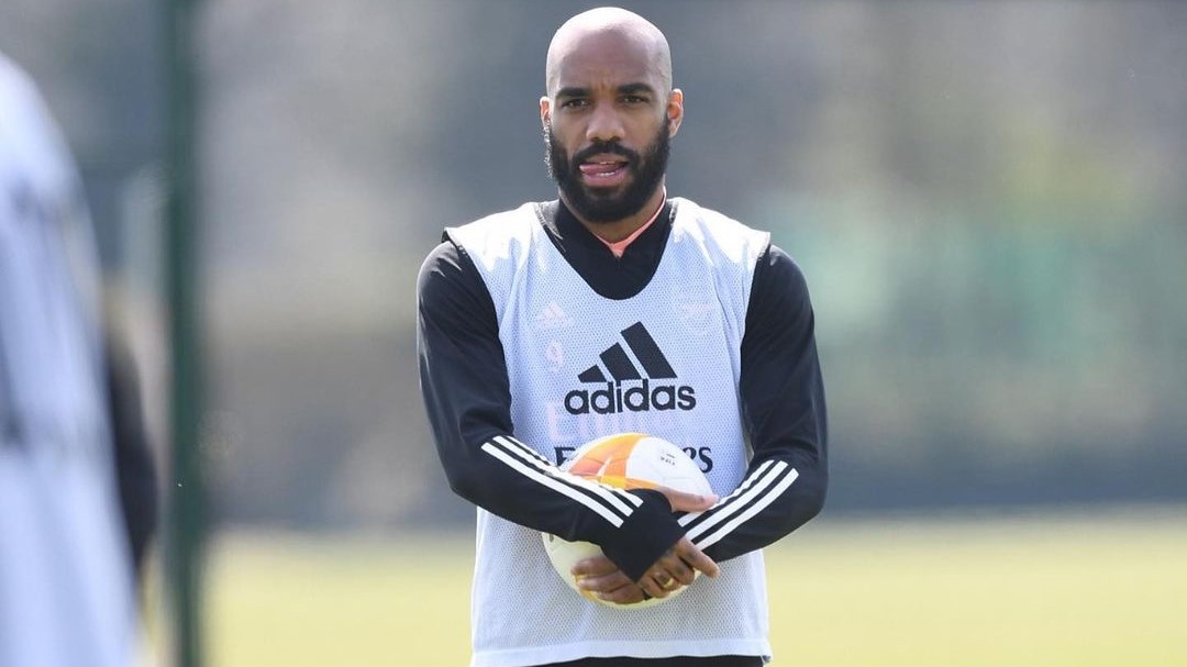 Lacazette desperate to leave Arsenal as early as January: My agents are now looking left and right