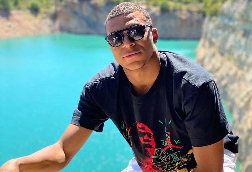 Mbappe is demanding he plays on the left-wing for the next club