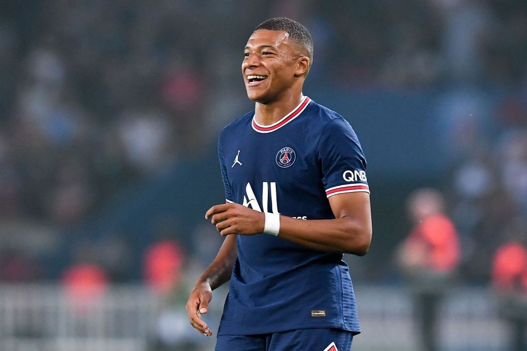 Mbappe set to sign for Real!!! PSG accepts an improved offer 