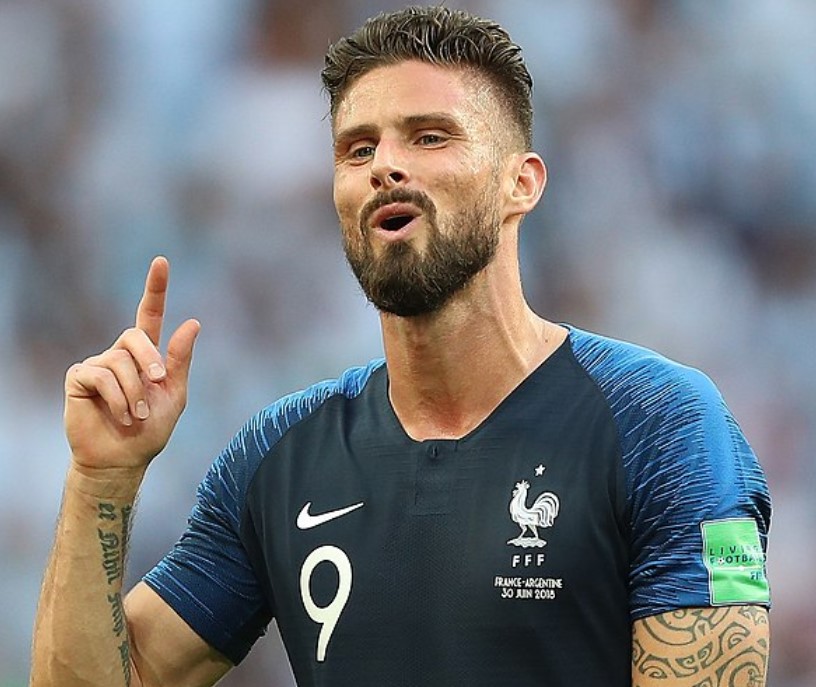 Olivier Giroud set to extend contract with Chelsea