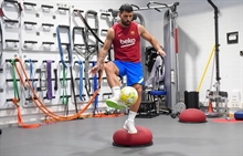 Aguero: At City we would arrive an hour and a half before training, here it's half an hour before