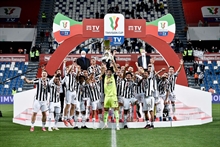 Buffon won his first Coppa Italia together with Enrico Chiesa, in his last game for Juve he won it with his son Federico 