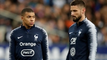 Trouble in paradise? Mbappe questions Giroud's comments about the service he is getting