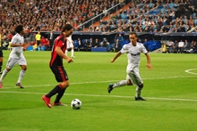 Milan confirm Ibrahimovic's right leg injury