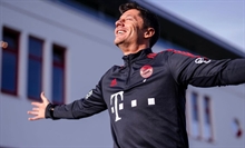 Lewandowski passes 250 goals in the Bundesliga! Can he break Gerd Mullers record?