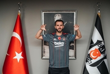 Another disaster class transfer by Barcelona: Pjanic loaned out to Turkey after being appraised at €60,000,000 a year ago 