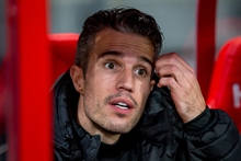 Van Persie reveals Arsenal's issues: The president showed me numbers but I wanted trophies