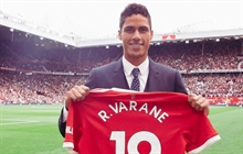 That's how you announce a signing: United surprised full Old Trafford with Varane presentation 